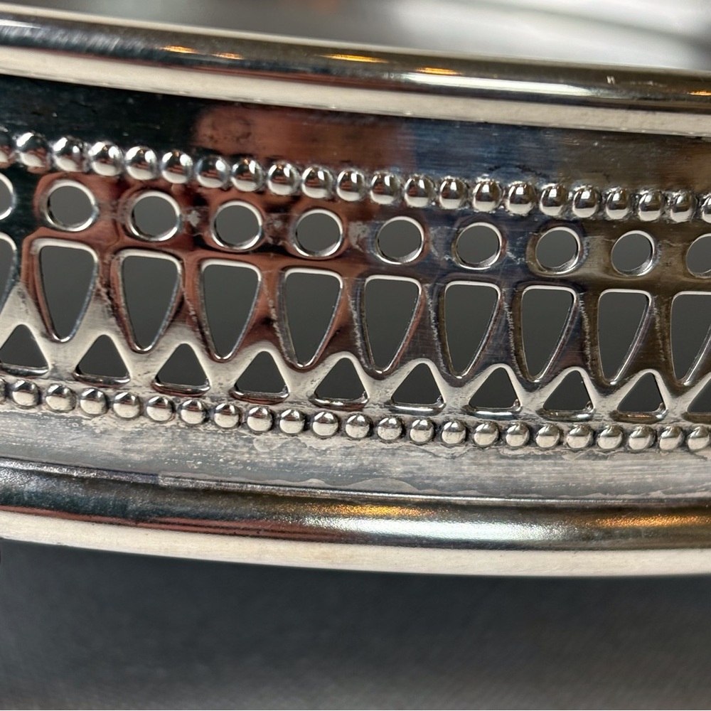 MCM Footed Bar / Vanity Tray - Silver Plate w/ Black Inset - XLNT Vintage Cond. - Picture 6 of 13